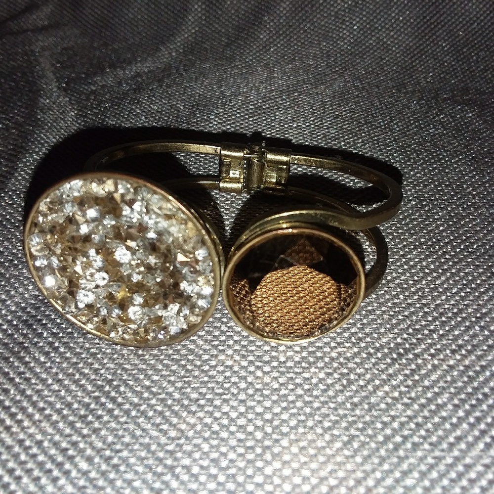 Kenneth Cole Asymetrical design bangle